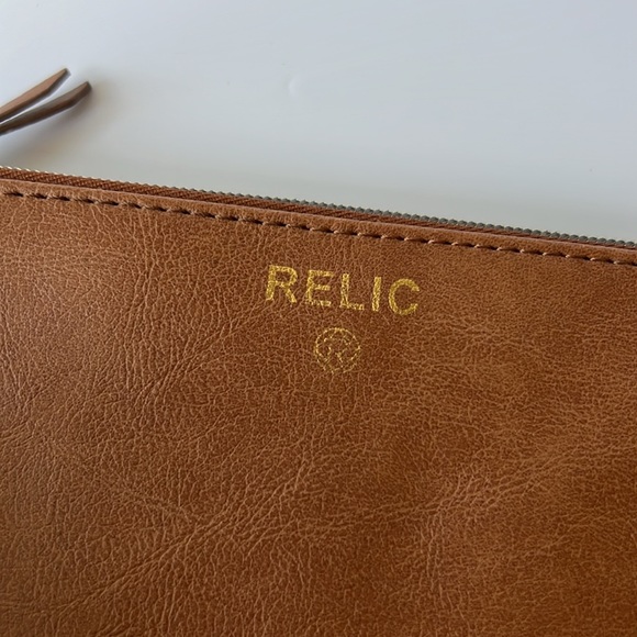 Relic brown leather wristlet wallet - Picture 3 of 9